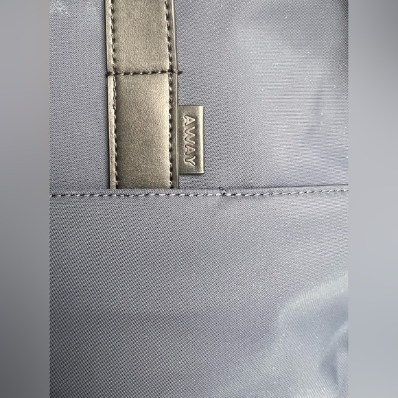 NWOT Away The Everywhere Bag + Large Toiletry Bag in Navy Blue *bundle deal* - Picture 4 of 12